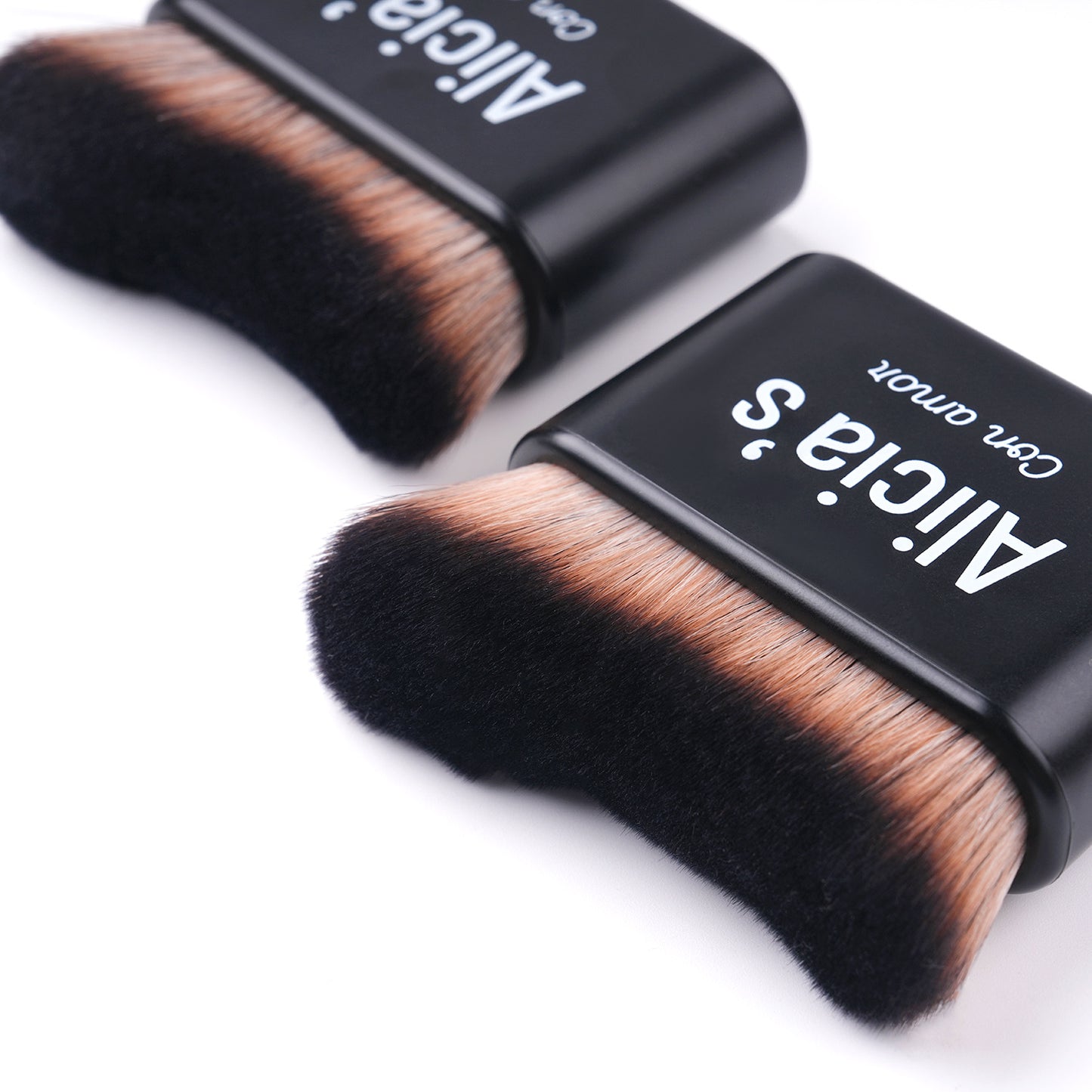 Alicia’s Dust Brush – Con Amor Collection